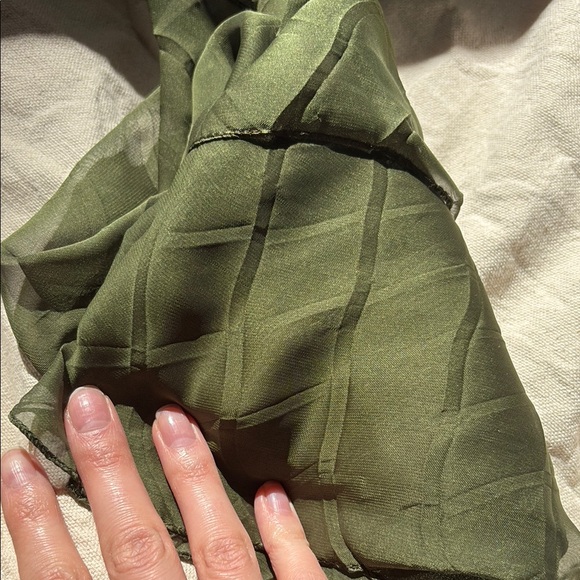 Olive Green Sheer Scarf🍸 - Picture 5 of 6